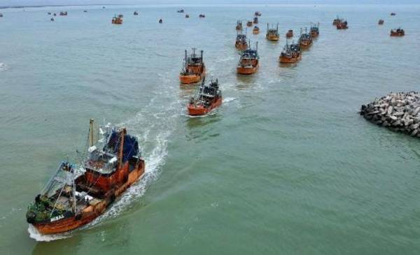 Provincia ratificó con los gremios el inicio de la pesca del langostino: "Esta garantizada la paz social"