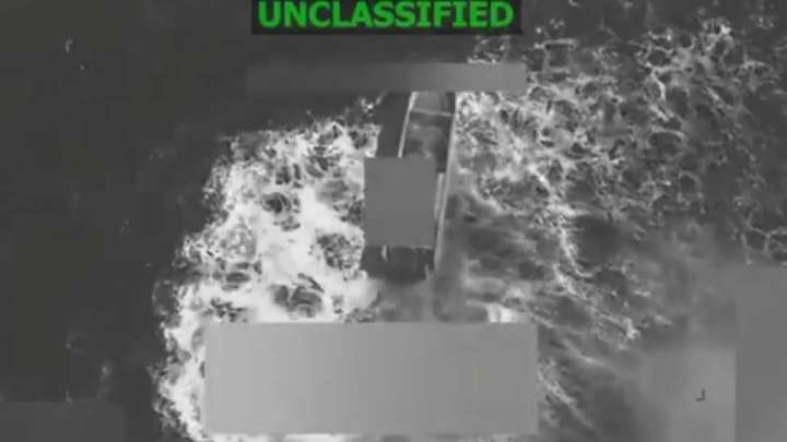 EEUU atacó dos veces la misma lancha en el Caribe para eliminar a sobrevivientes