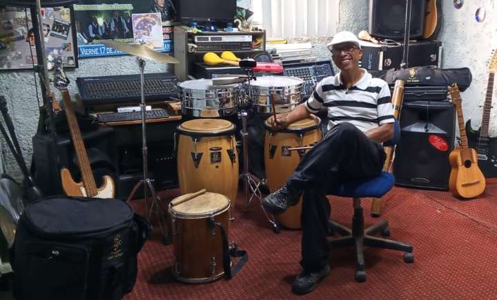 ESPECIAL/ Elio Flores: un creador de galaxias en El Valle