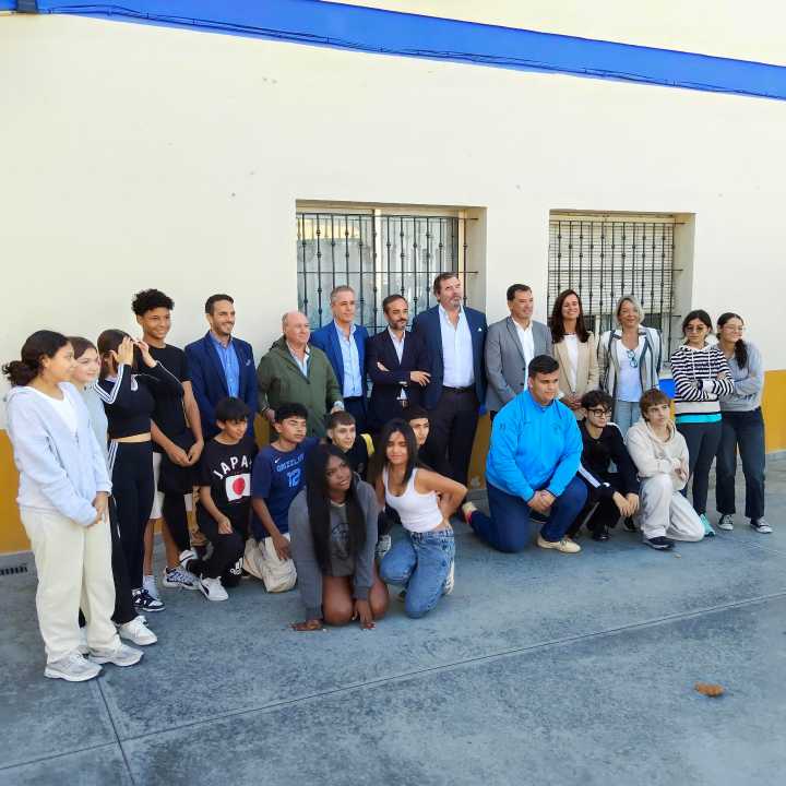 Los jóvenes de La Ciudad de los Niños inician un nuevo curso de vela náutica