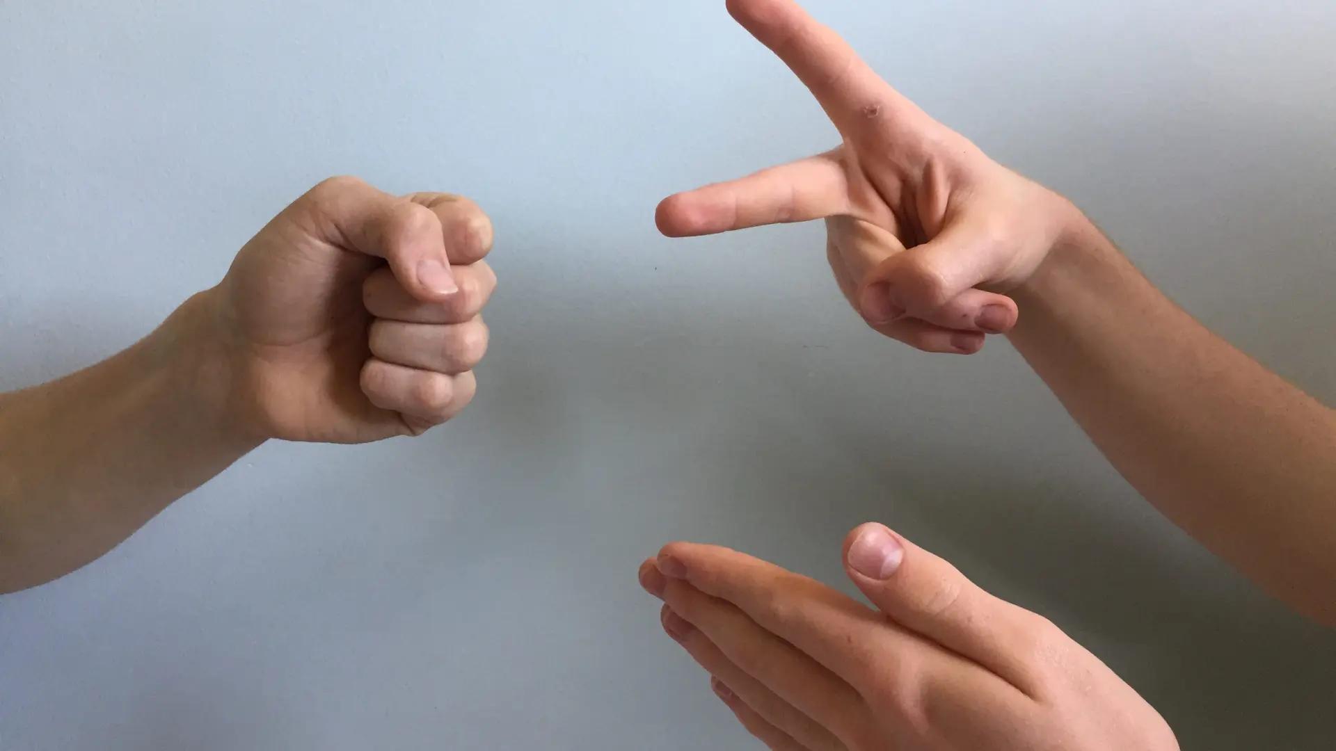 El ingenioso truco para ganar siempre a piedra, papel o tijera, según la ciencia