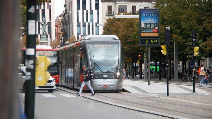 El tranvía de Zaragoza ya funciona en su totalidad tras repararse el accidente de la catenaria