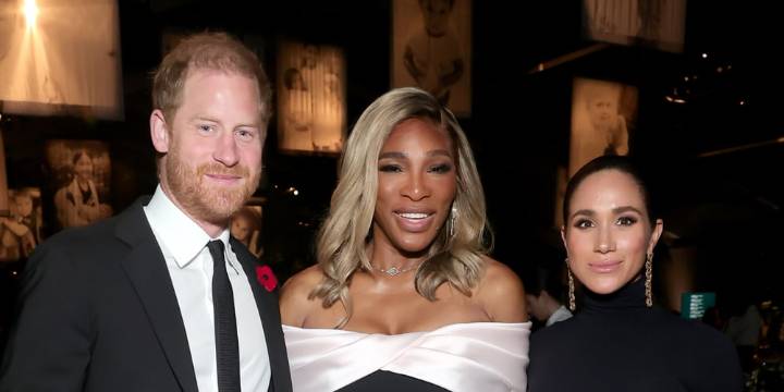 Meghan Markle & Prince Harry Attend 2 Major Hollywood Events on Same Night! | Kris Jenner, Meghan Markle, Prince Harry, Serena Williams