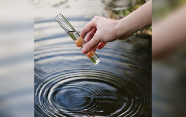 Posible E-coli en el agua desata temor de usuarios