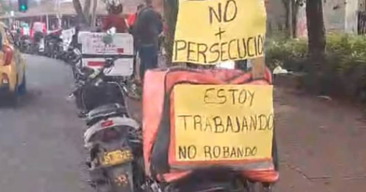 Domiciliarios de Rappi exigen incremento en sus comisiones y garantías laborales