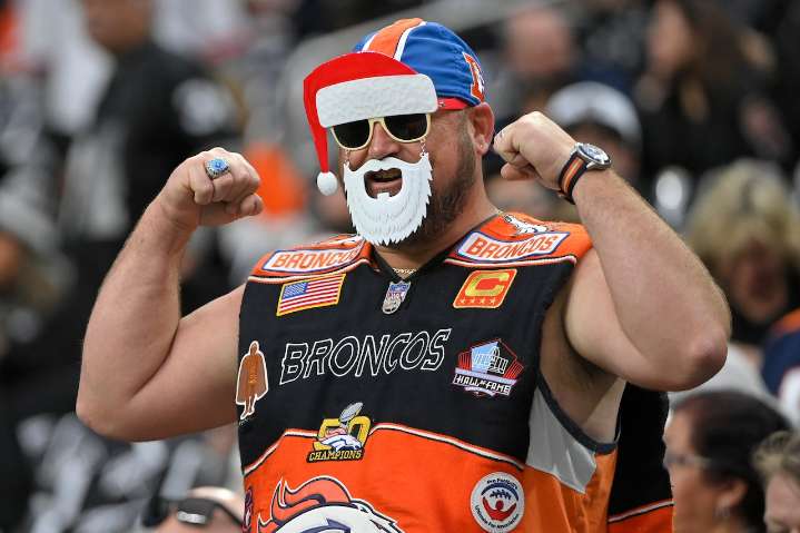 Where to watch Box Nix, Denver Broncos vs Las Vegas Raiders TNF game streaming live on demand for free tonight without cable; Thursday Night Football TV channel, spread, odds, prediction