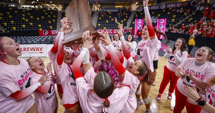 Saint Ansgar captures 1A state volleyball championship