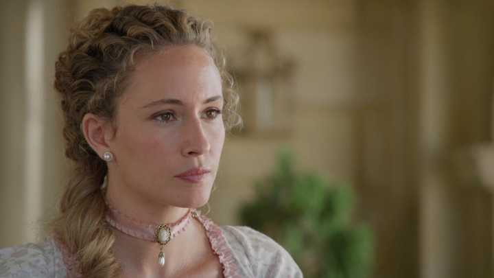 Don Hernando saca los colores a Irene en 'Valle Salvaje': "Gánese el corazón de Leonardo"