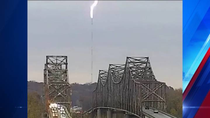 Weather camera captures lightning striking WEHT tower