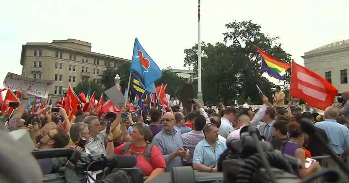 Supreme Court considers Kim Davis appeal on same