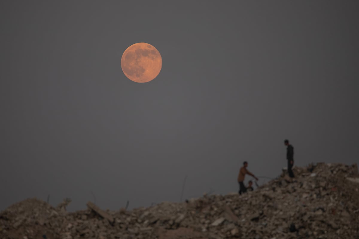 La superluna del 5 de noviembre, en imágenes