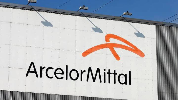 ArcelorMittal net income rises 31% in September quarter