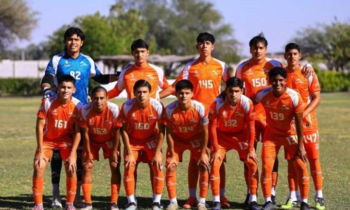 Golea Correcaminos al Club Calor de visita jueves, 6 de noviembre de 2025