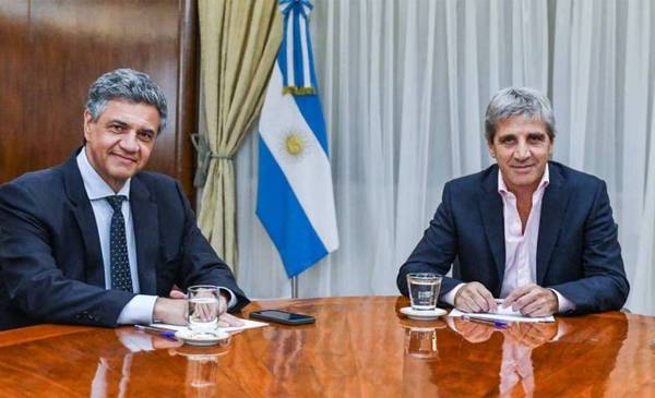 J. Macri pide incluir en el Presupuesto nacional la deuda por coparticipación