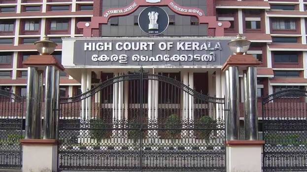 'Won't allow pilgrims to suffocate and die', lack of coordination is issue in Sabarimala, says High Court