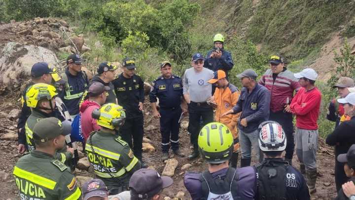 Delegación de Bomberos emite comunicado oficial sobre riesgos y protocolos tras desaparición de subteniente Rozo
