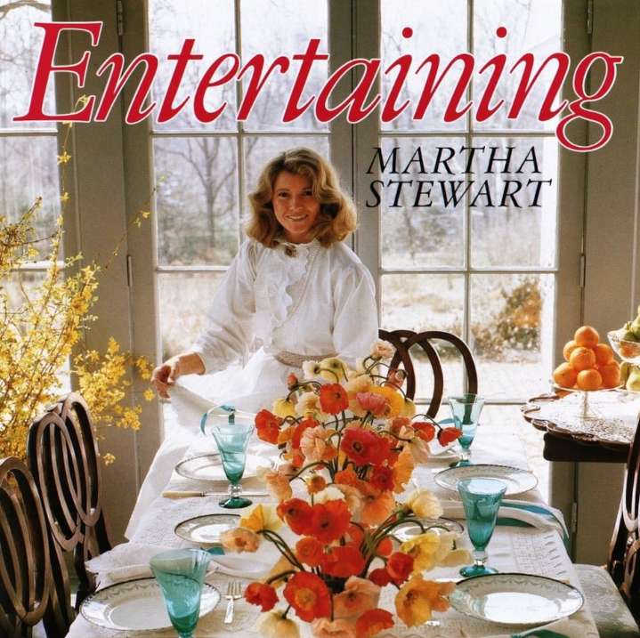 Martha Stewart reedita su primer libro dedicado a ser la perfecta anfitriona. ¿Por qué la generación Z la reivindica como icono aspiracional?