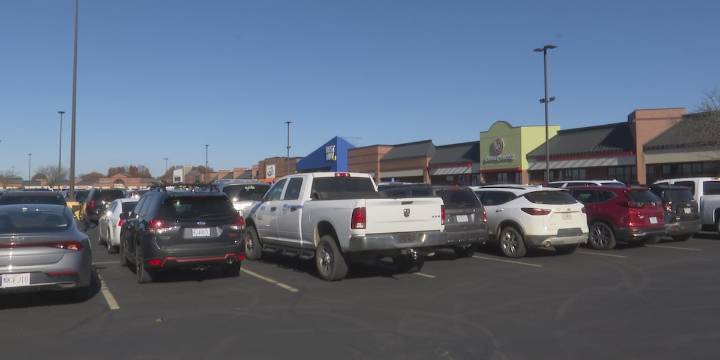 On Your Side: Springfield Police Department reminds shoppers to stay vigilant during Christmas season