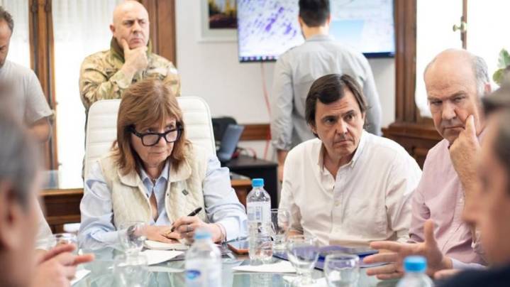 Patricia Bullrich se reunió con intendentes bonaerenses por las inundaciones y anunció una ayuda de $1.900 millones