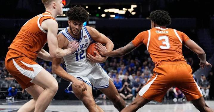 Jon Scheyer challenged top recruit Cameron Boozer at half. The Duke freshman responded in a big way