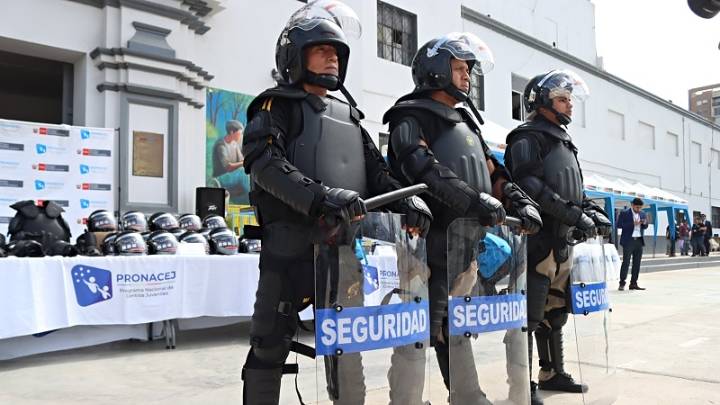 Ministerio de Justicia entrega más de 420 implementos de seguridad para centros juveniles de Lima