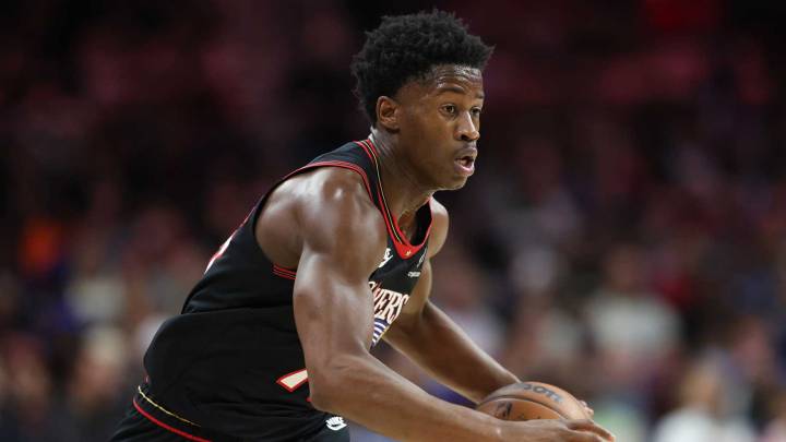 VJ Edgecombe gets worrisome injury update for NBA Cup game vs. Pistons