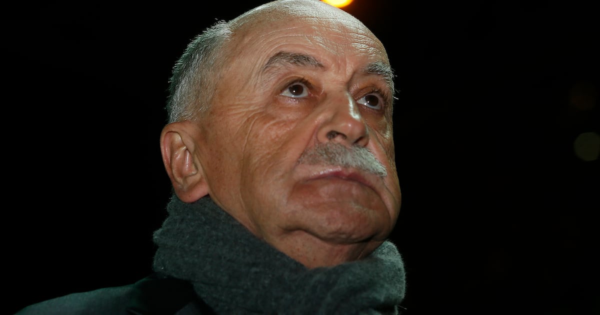 “Mandé a poner vidrios polarizados”: los detalles de la noche en que Xabier Azkargorta fue despedido de la Roja