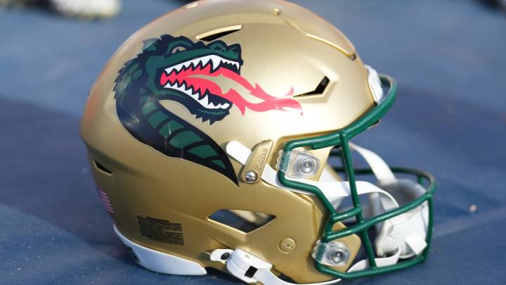 UAB player stabbed two teammates before USF game, which proceeded as scheduled