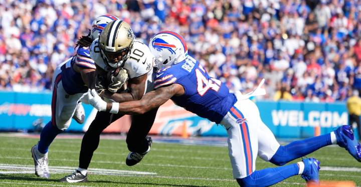 Bills news: Buffalo adding veteran WR Brandin Cooks to active roster