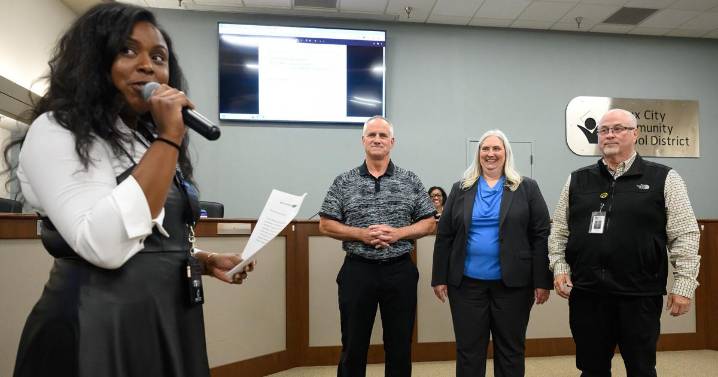 Cyndi Hanson joins Sioux City school board, Jan George, Treyla Lee reelected to board leadership