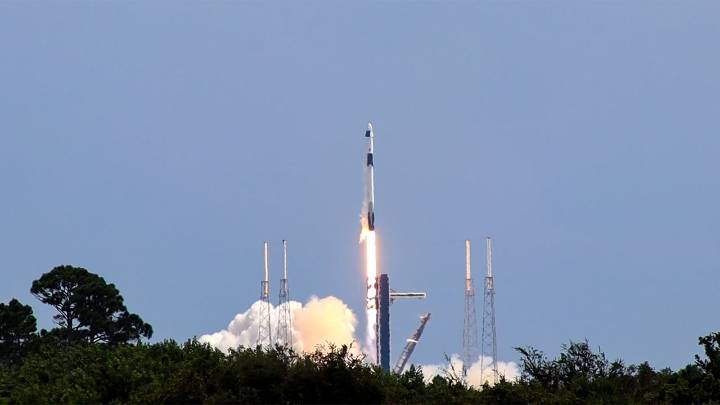 FAA ends commercial space launch