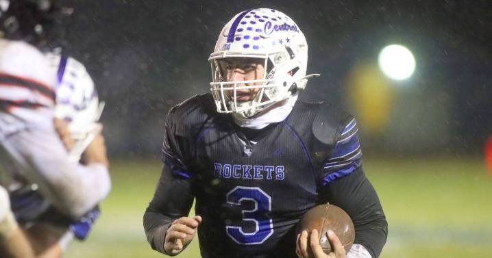 Landon Arnold finishes Burlington Central’s Class 6A second-round win over Harlem – Shaw Local