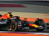 Verstappen wins Qatar GP to set up final race title showdown