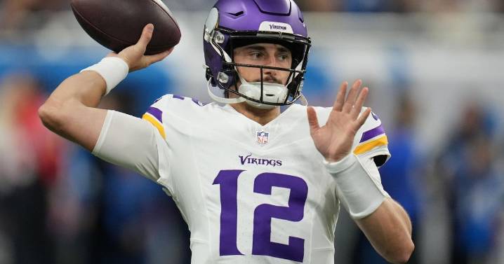 Vikings to start Max Brosmer at quarterback against the Seahawks