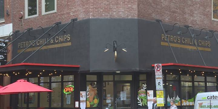 ‘The cost of doing business is harder’ | Petro’s Chili and Chips closing downtown Knoxville location
