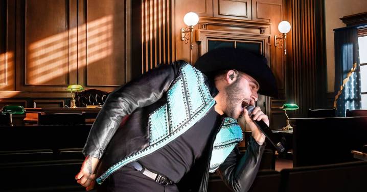 Gerardo Ortiz libra la cárcel: Recibe sentencia de 3 años de libertad condicional tras ‘cantar’ al FBI