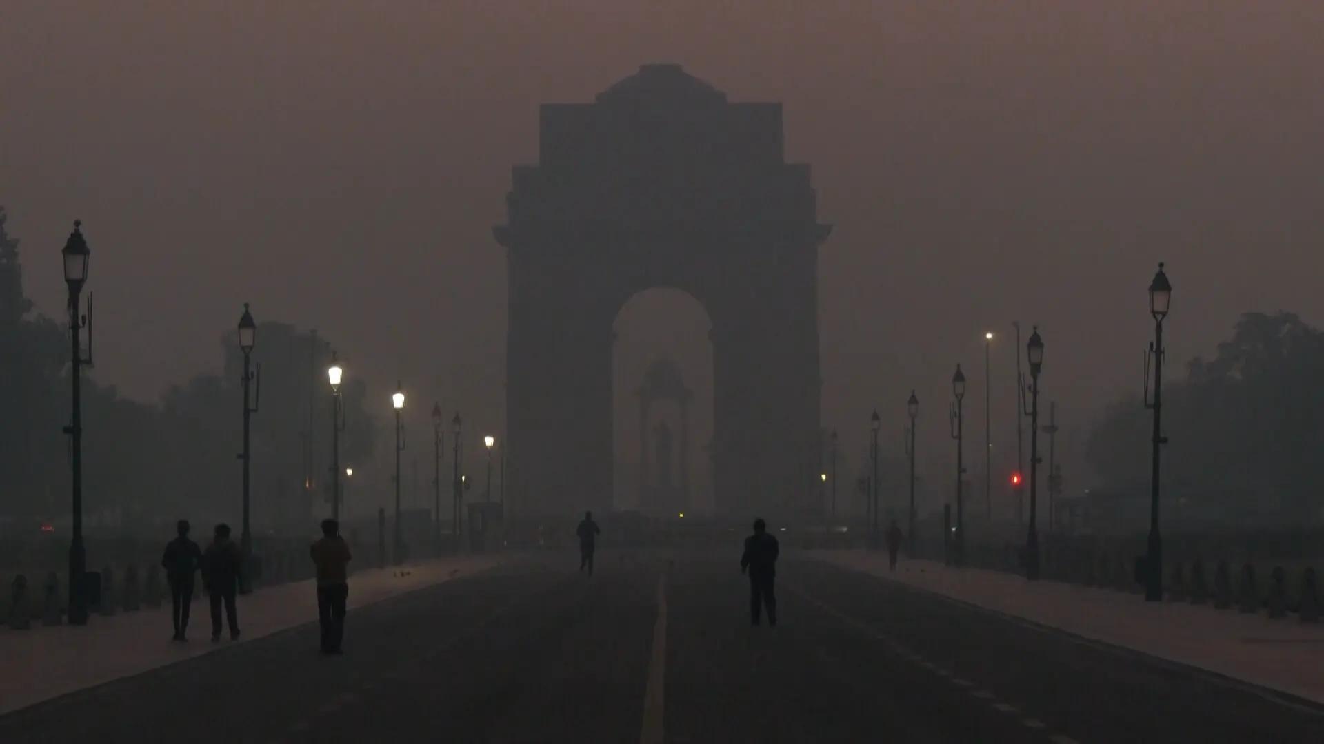 Vídeo: Así se ve la contaminación, que parece niebla, de la India en imágenes