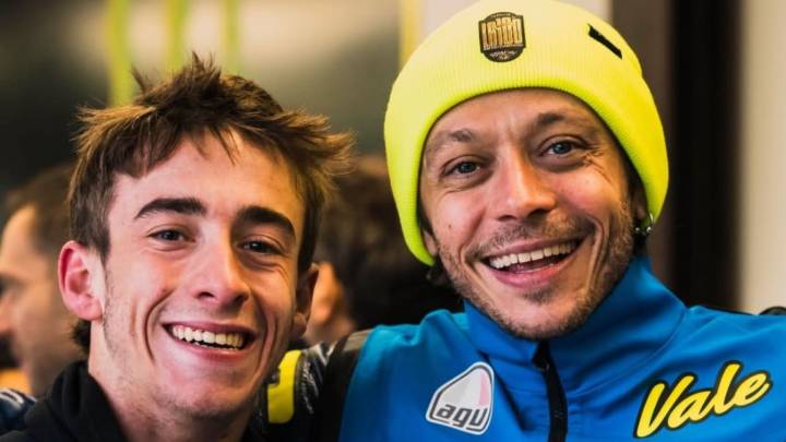 Valentino Rossi 'ficha' a Pedro Acosta