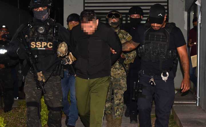 Trasladan a ‘El Licenciado’ a penal federal por asesinato del alcalde de Uruapan