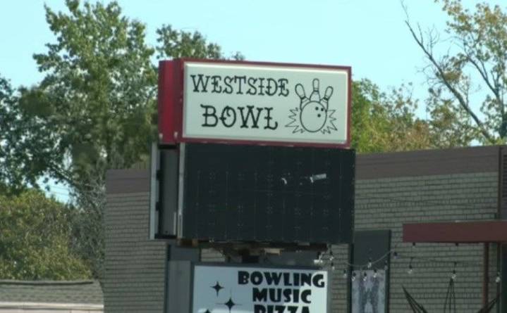 Youngstown’s Westside Bowl plans to continue pizza giveaway indefinitely