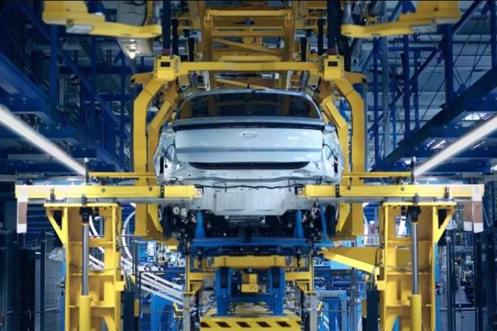 Tras 27 años, Ford dejó de fabricar uno de sus modelos más vendidos