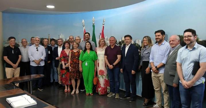 Miranda destaca en São José do Rio Preto la importancia de la colaboración local para fortalecer los vínculos de la colectividad gallega