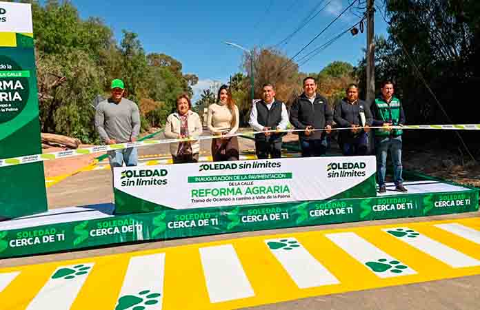 Entrega alcalde Navarro rehabilitación deavenida Reforma Agraria