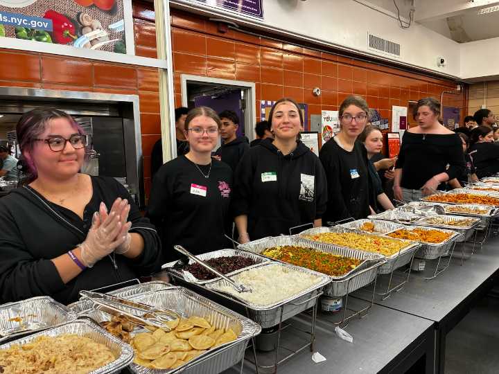 Tottenville High School hosts holiday food drive for Project Hospitality (21 photos)