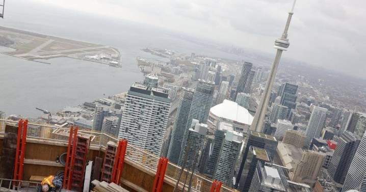 See the 100-storey view from Canada’s tallest skyscraper