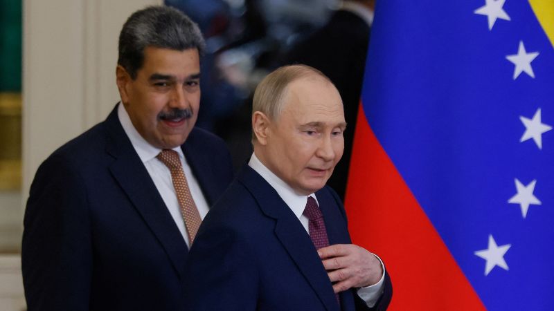El Kremlin confirma contactos con el Gobierno Maduro y habla de "obligaciones contractuales" con Venezuela