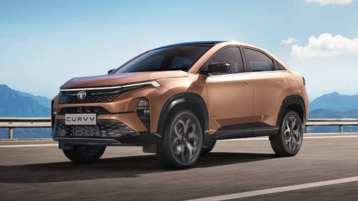 Passenger vehicle industry to grow in double digits in H2FY26: Tata Motors' Shailesh Chandra