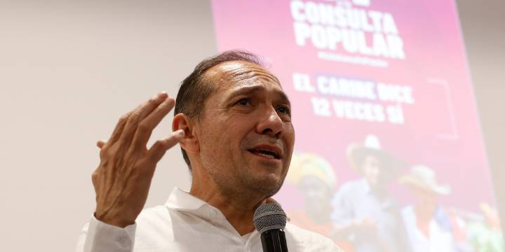 MinTrabajo en el centro de la polémica: sindicato denuncia orden de Antonio Sanguino para fotos de Petro