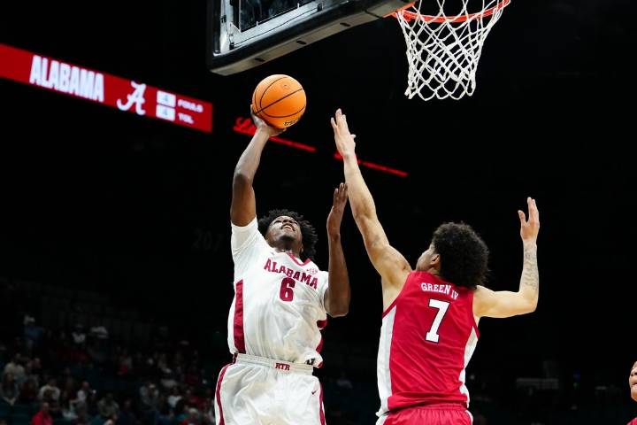 Deadspin | Aden Holloway, No. 8 Alabama outrun UNLV in Players Era event