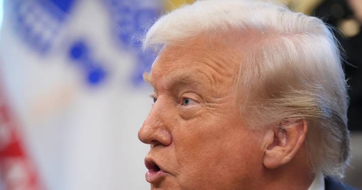 U.S. aircraft carrier moves into Latin America region, escalating Venezuela tensions